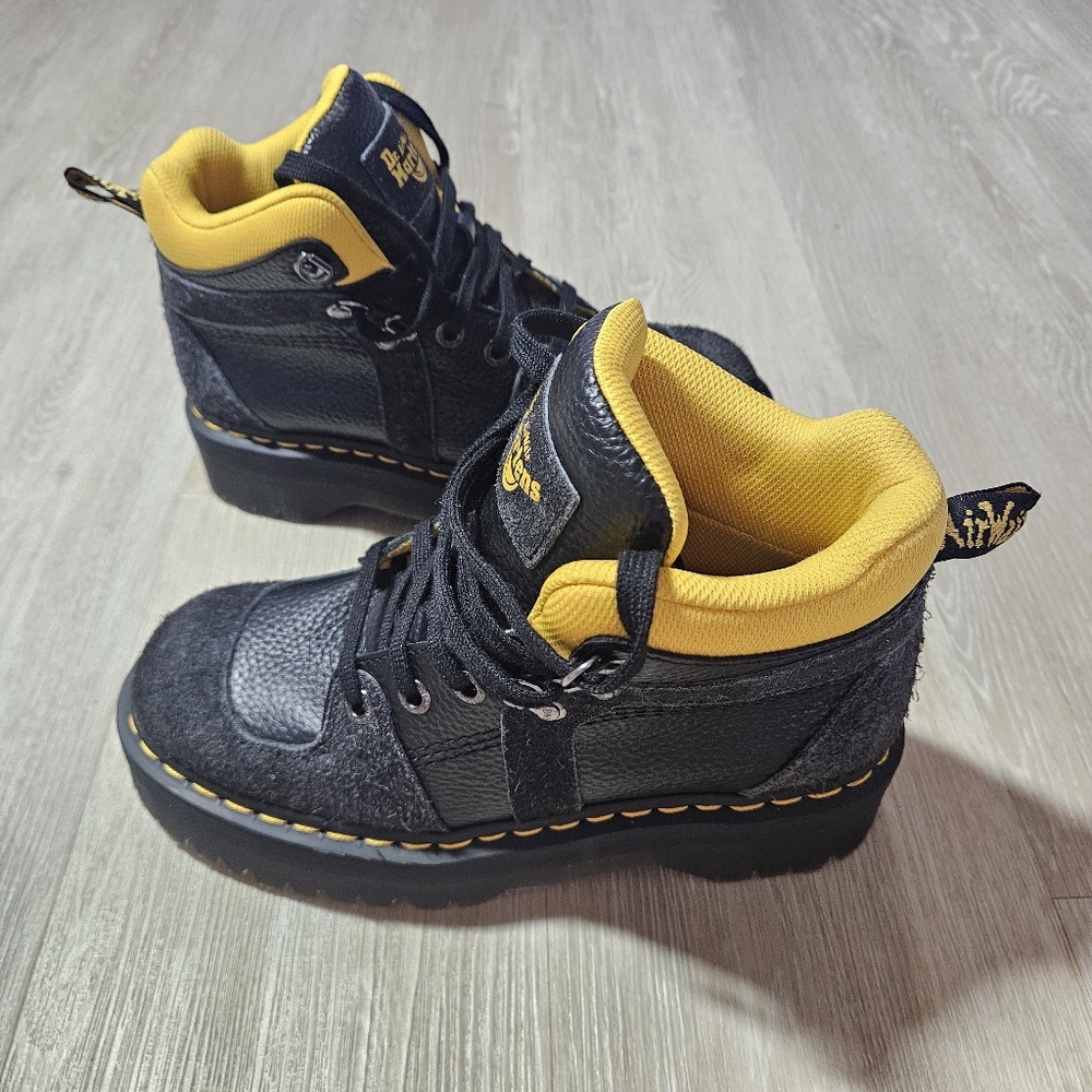NWOT Dr Martens Zuma Hiker Boots Black Leather Suede Platform Boots W 9 / UK 7